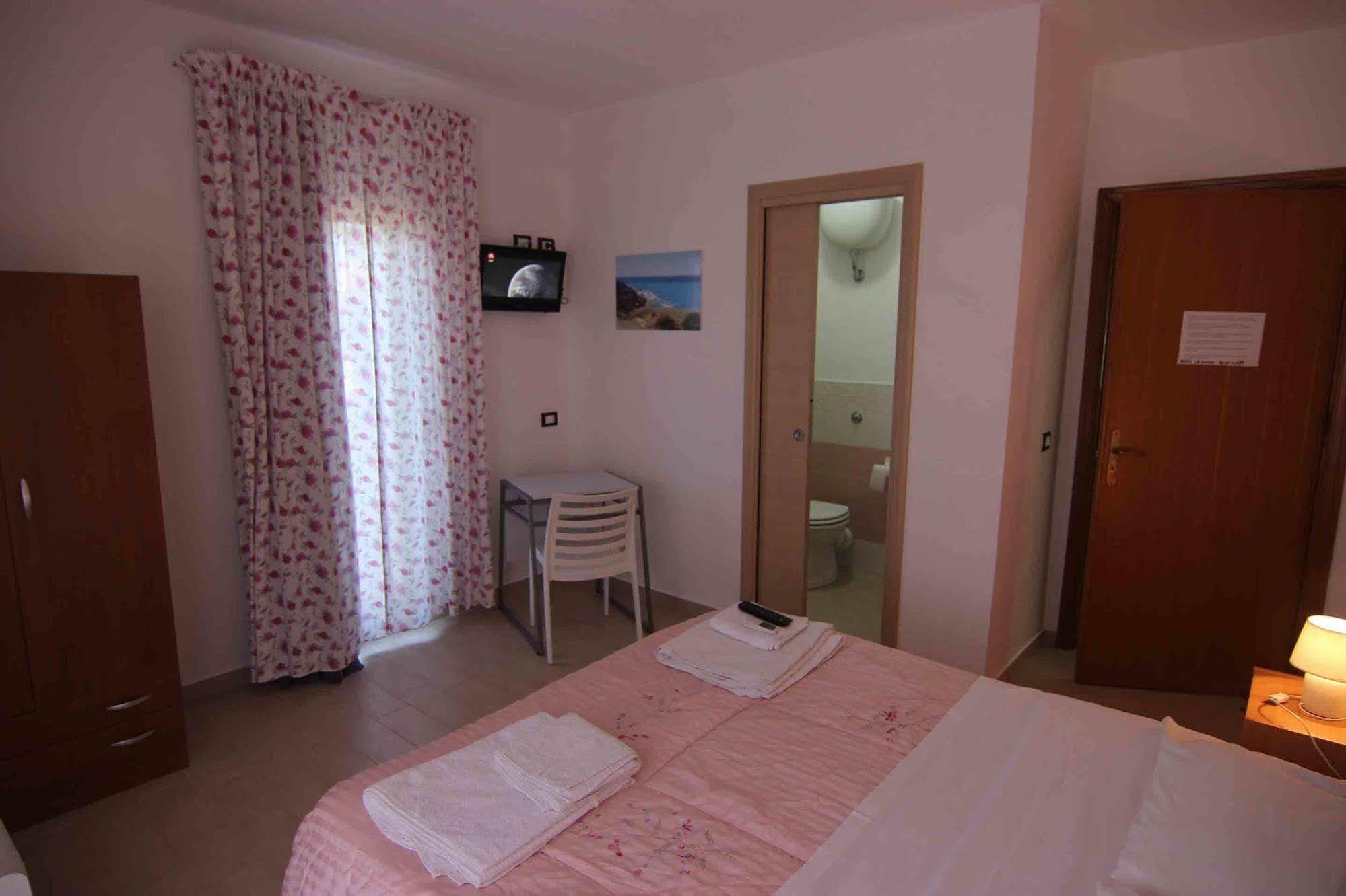 B&B Le Dune Beach San Leone Exterior foto