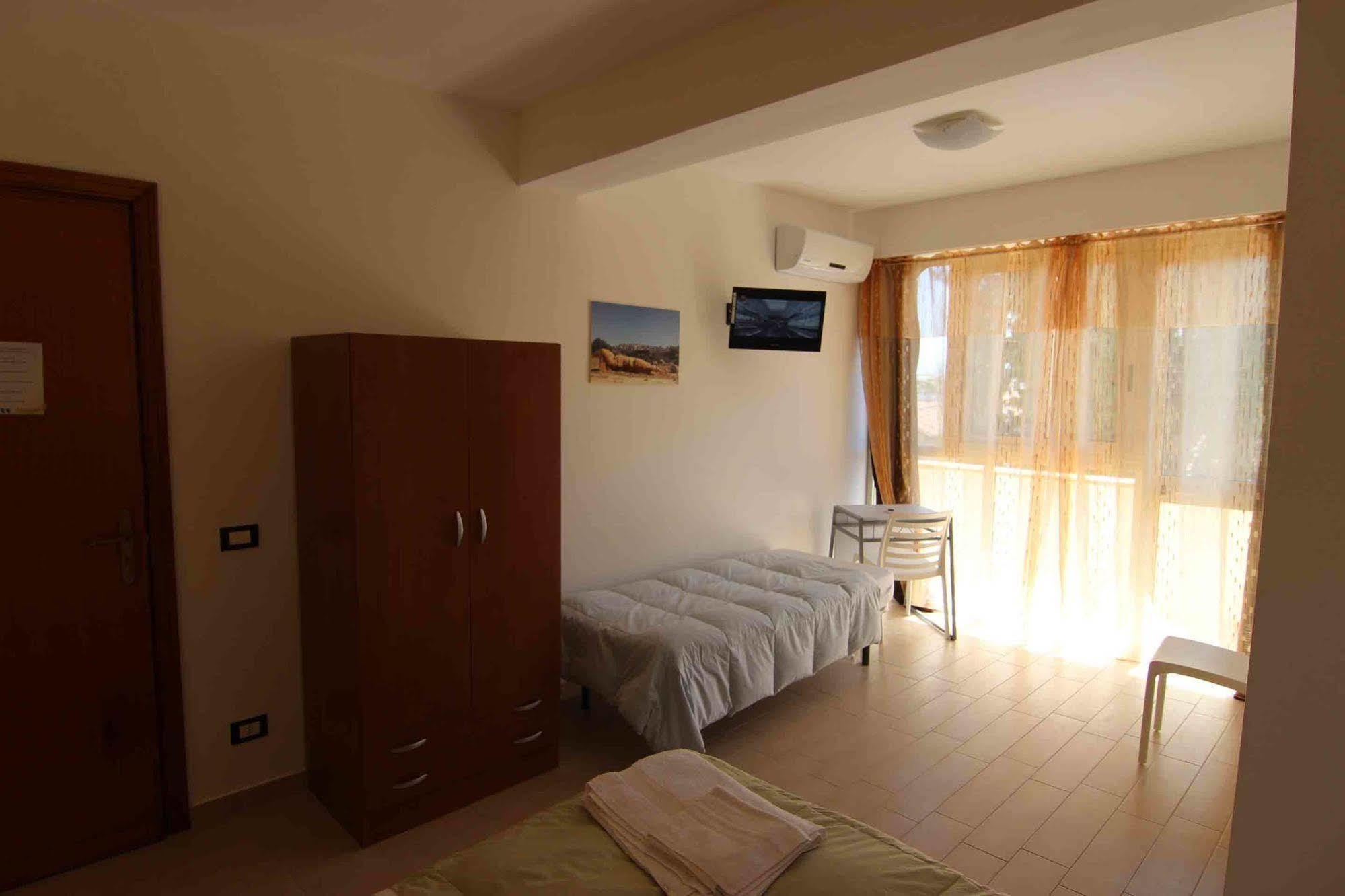 B&B Le Dune Beach San Leone Exterior foto